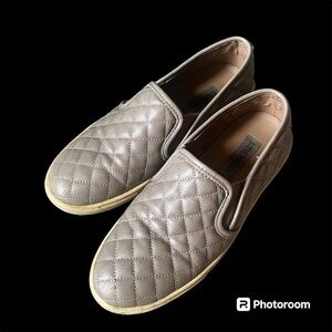 Steve Madden leather loafer casual shoes